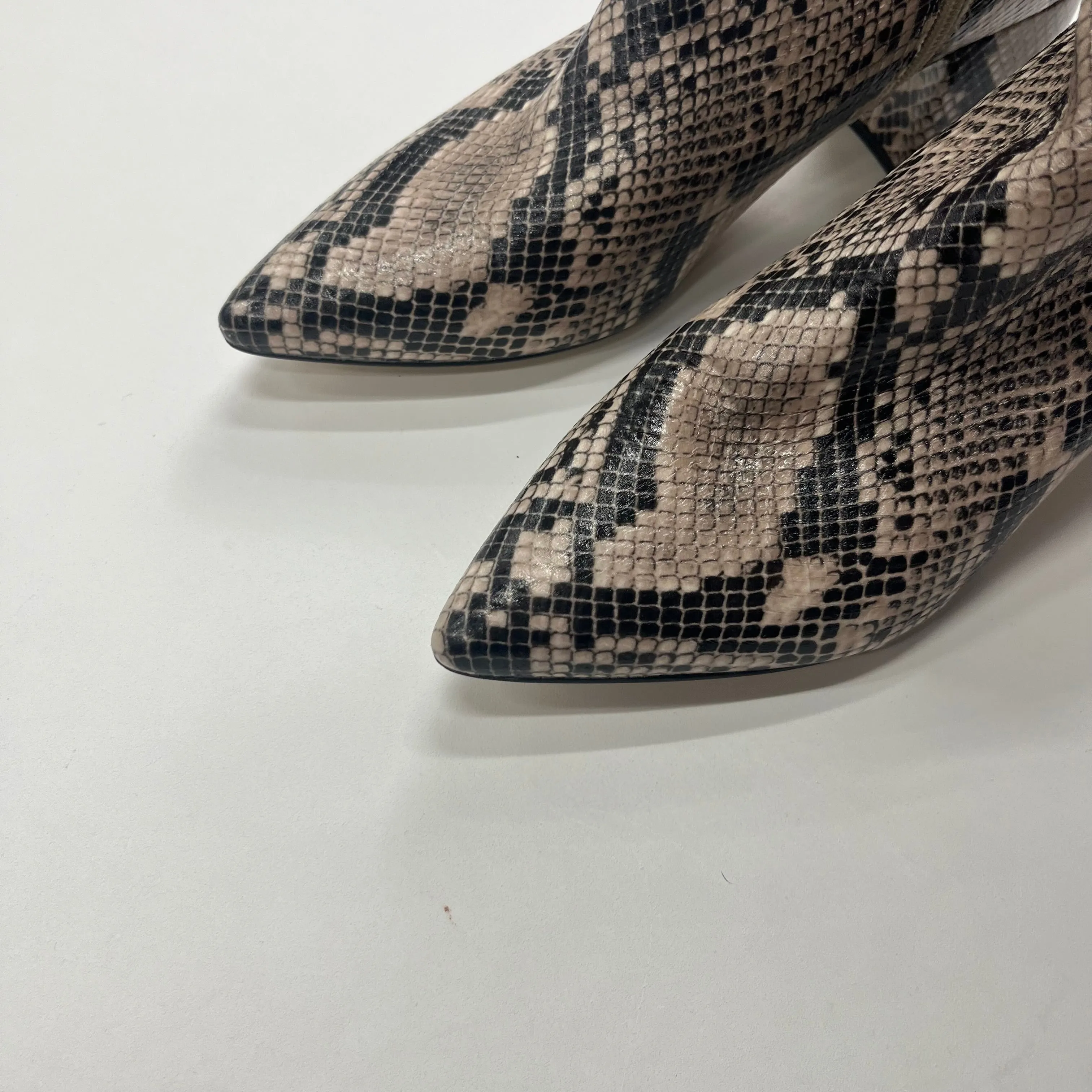 Animal Print Boots Ankle Heels Marc Fisher, Size 8.5 marc-fisher