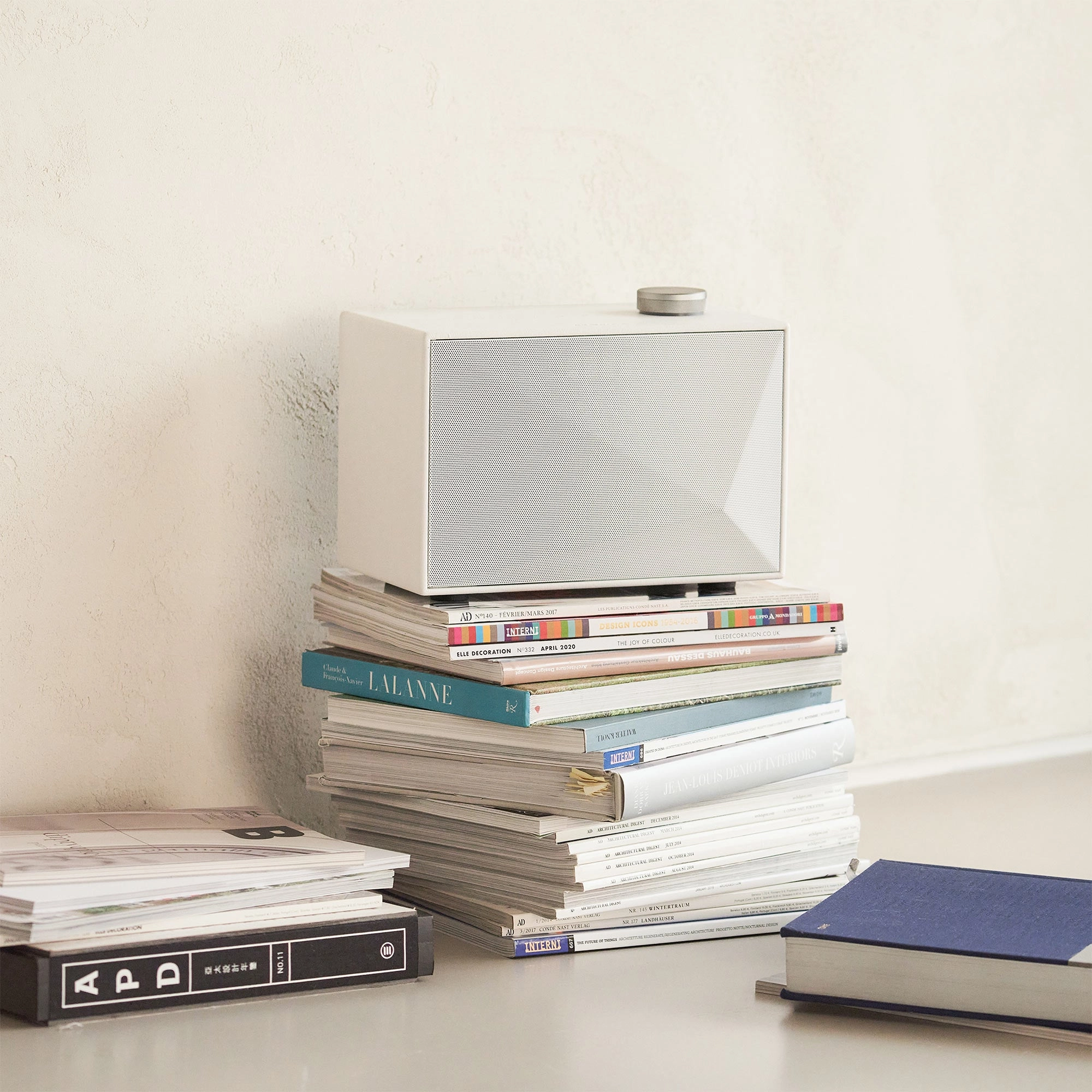 Astell&Kern ACRO BE100 Hi-Fi Wireless Speaker