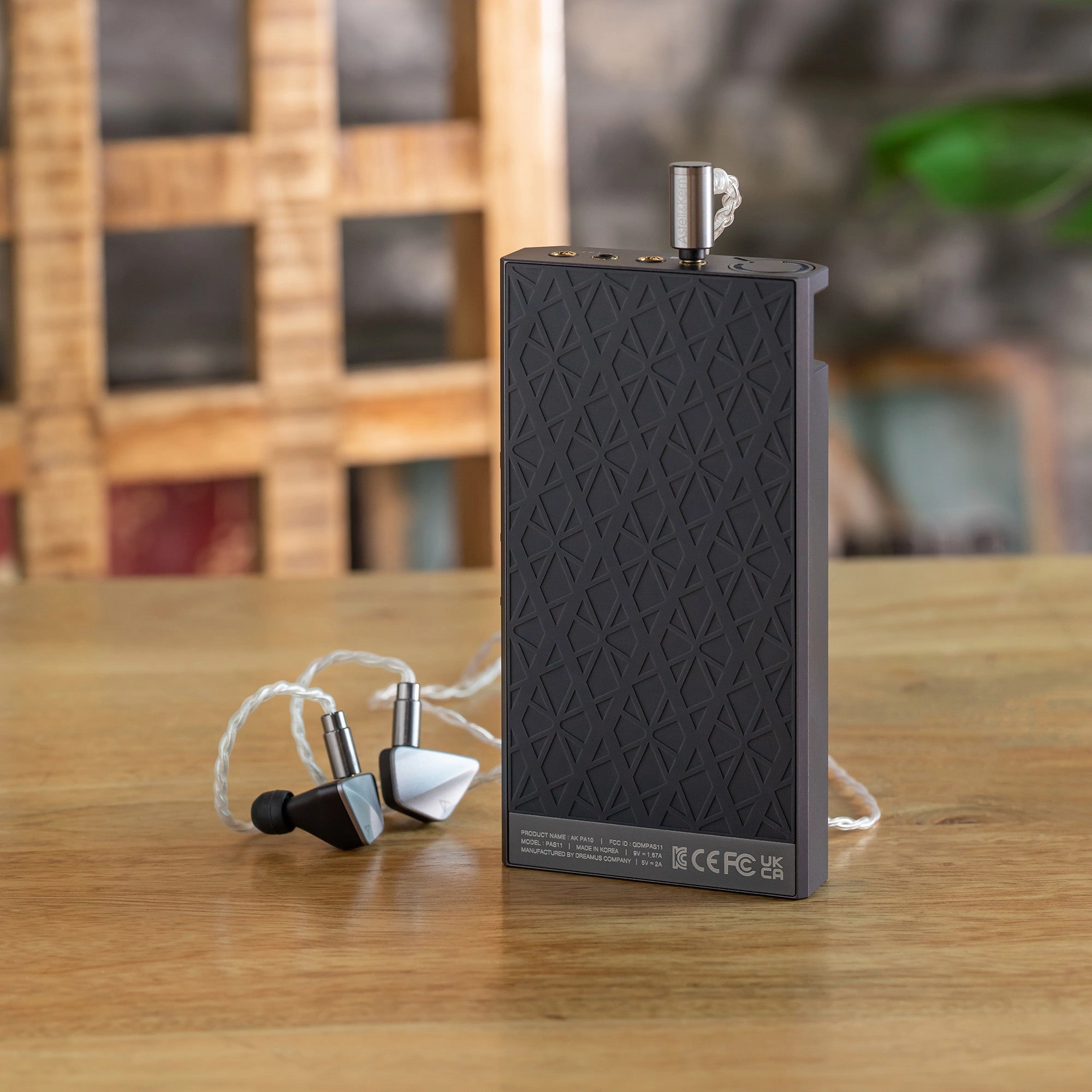 Astell&Kern PA10 Portable Headphone Amplifier