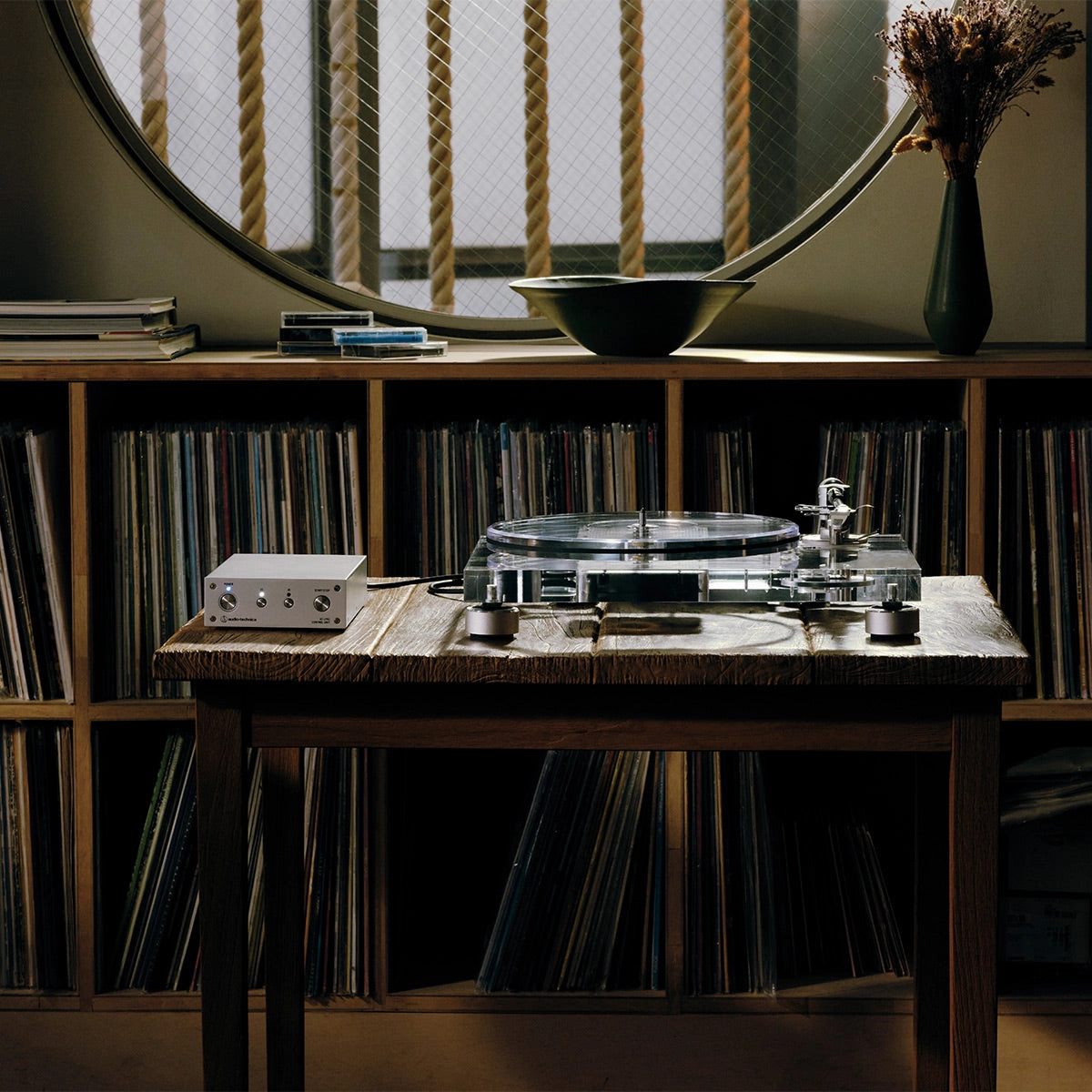 Audio-Technica AT-LPA2 Fully Manual Belt-Drive Turntable