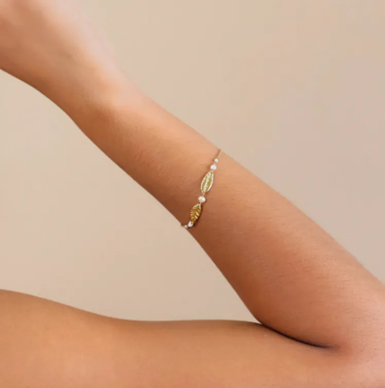 Blue Scarab Jewellery MERRY 2 Leaves Bracelet