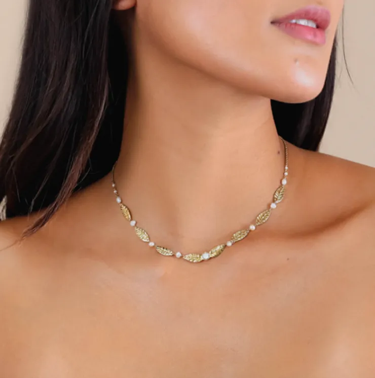 Blue Scarab Jewellery MERRY Leaves Necklace