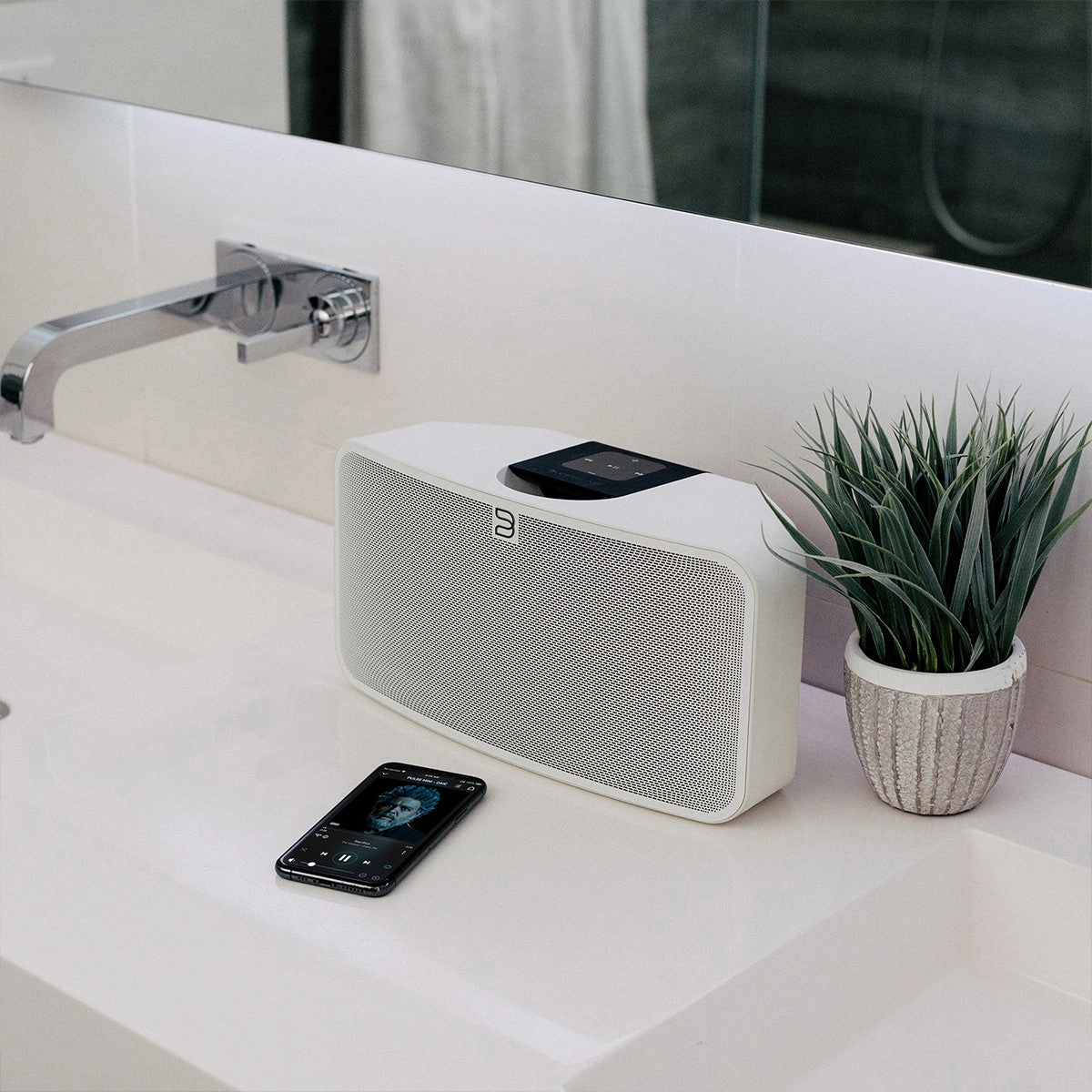 Bluesound PULSE MINI 2i Compact Wireless Streaming Speaker (White)