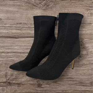 Boots Ankle Heels By Louise Et Cie In Black, Size: 7.5