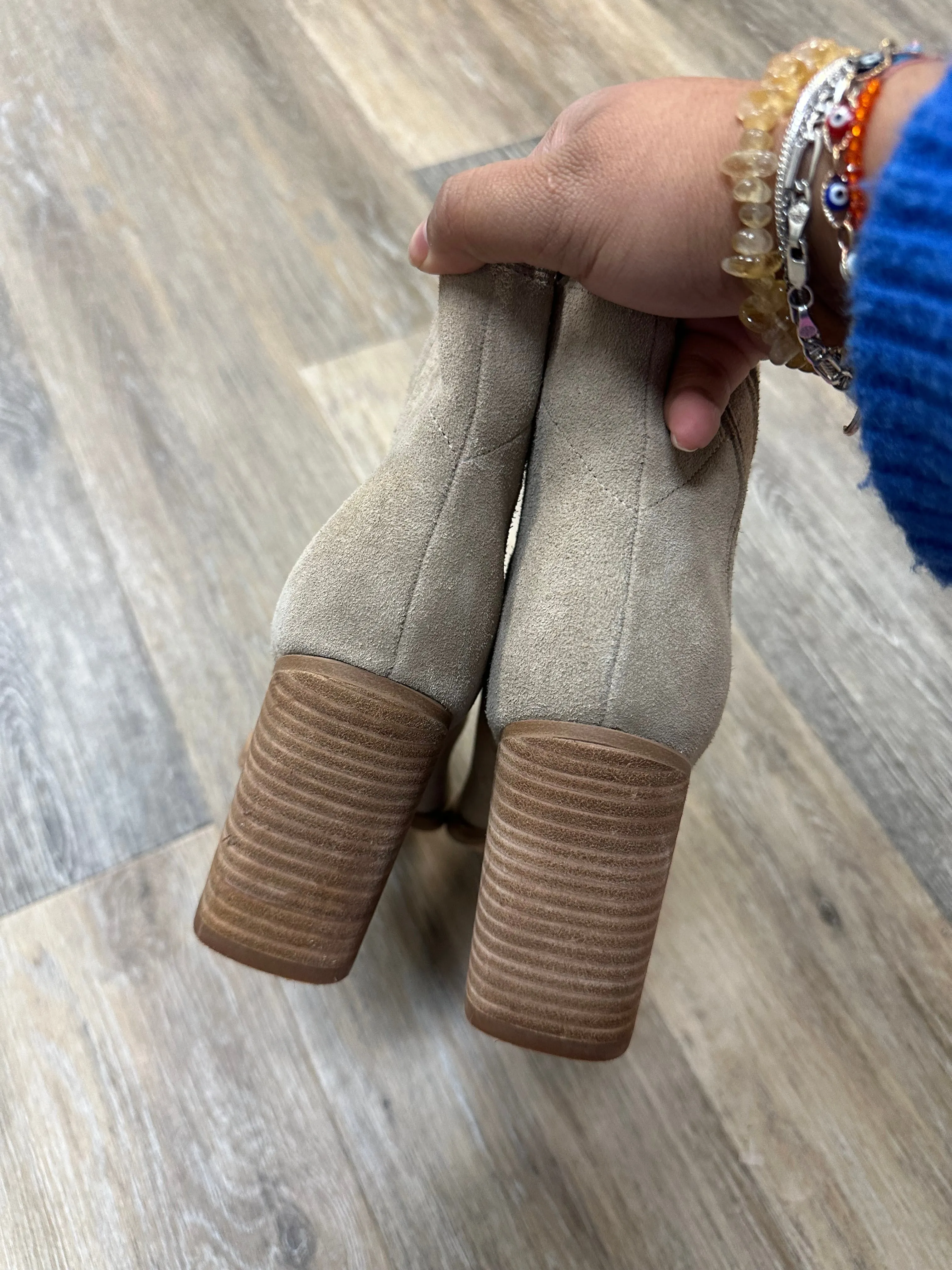 Boots Ankle Heels By Marc Fisher In Beige, Size: 8 marc-fisher