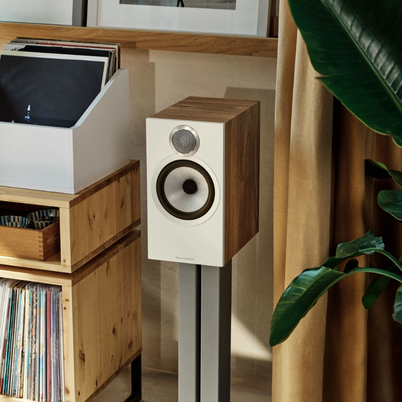 Bowers & Wilkins 606 S3 Bookshelf Speaker (Pair)