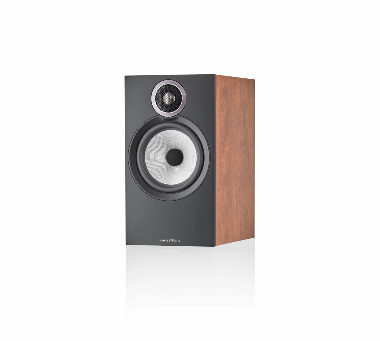 Bowers & Wilkins 606 S3 Bookshelf Speakers Pair