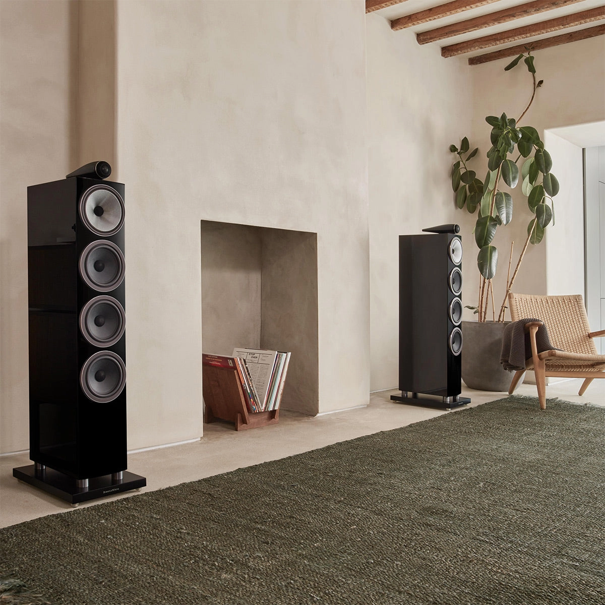 Bowers & Wilkins 702 S3 3-Way Floorstanding Speaker - Pair (Gloss Black)