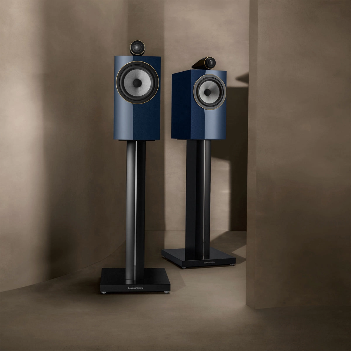 Bowers & Wilkins 705 S3 Signature 2-Way Bookshelf Speakers - Pair (Midnight Blue Metallic)