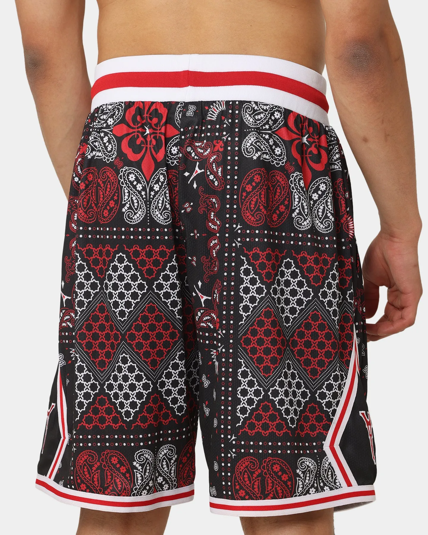 Carr?? Bandana Ultra Basketball Shorts Black/Red