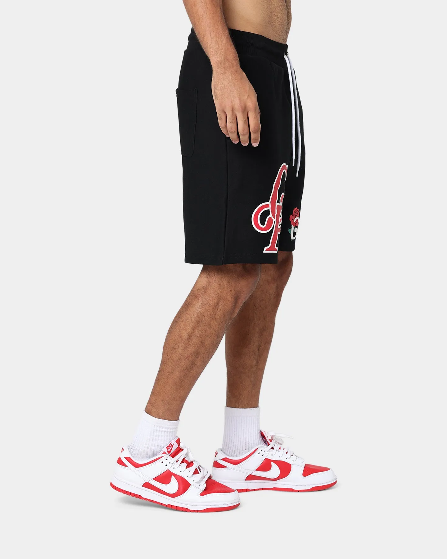 Carre Volle Rose Sweat Shorts Black