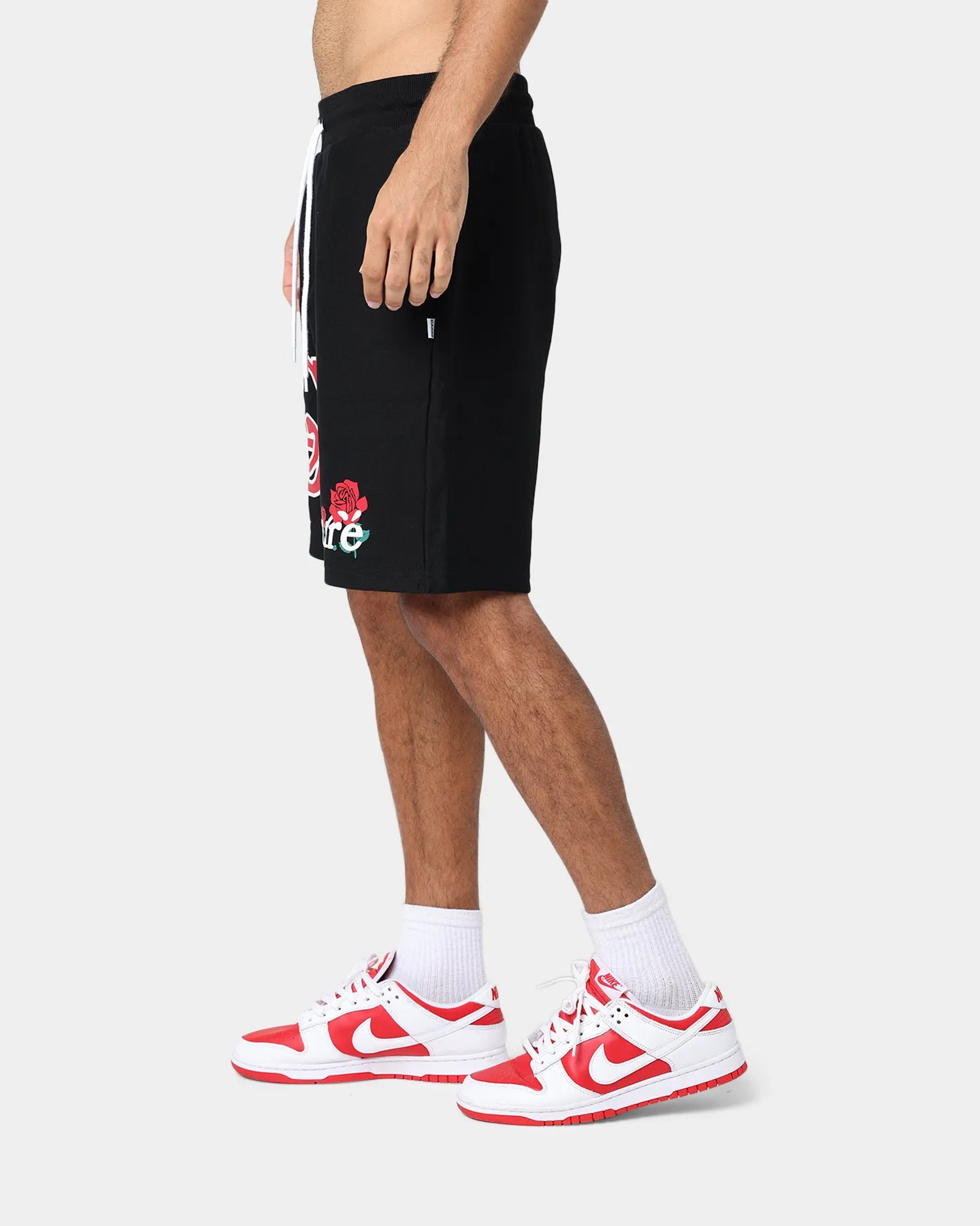 Carre Volle Rose Sweat Shorts Black