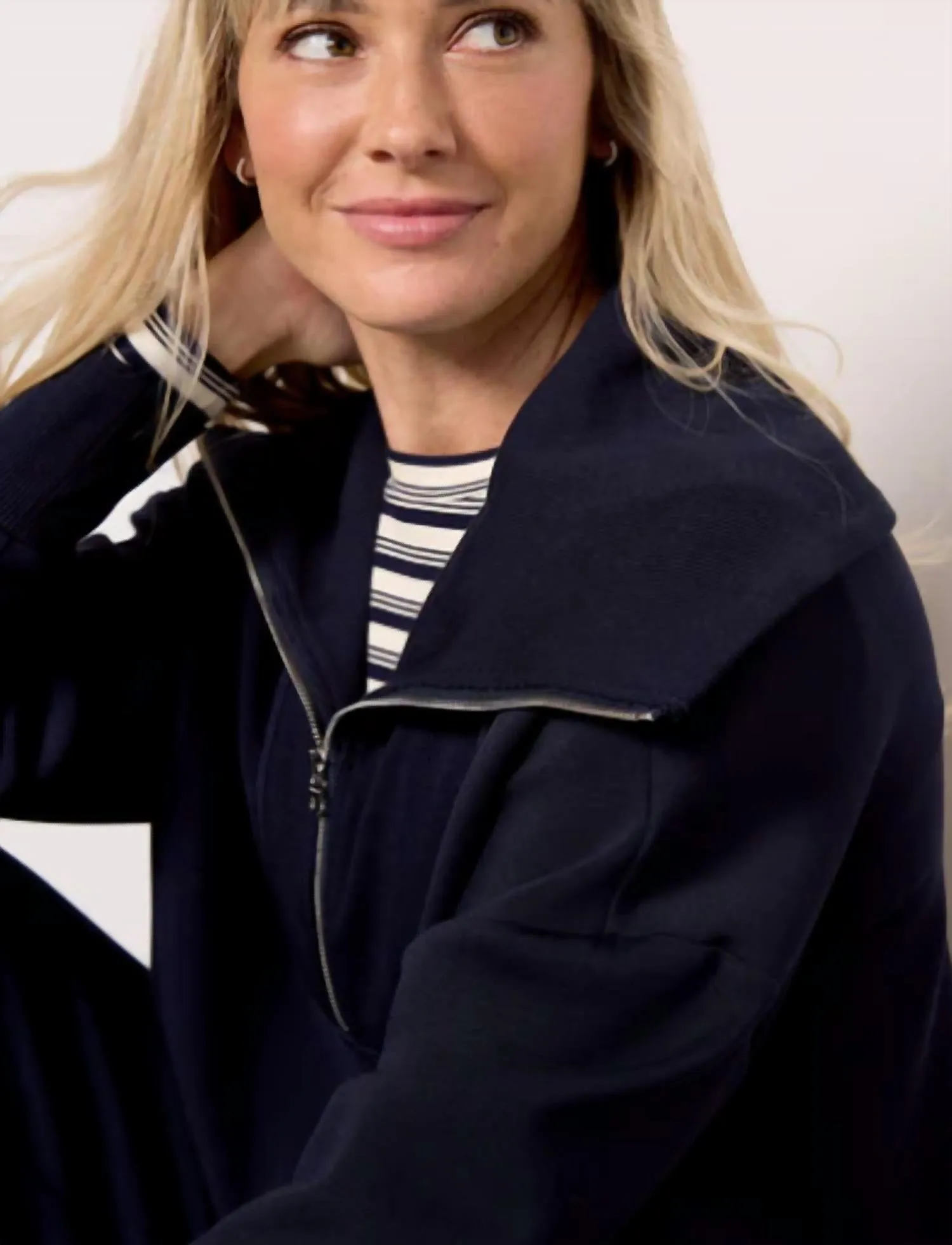 Catherine Half Zip Sweat In Navy