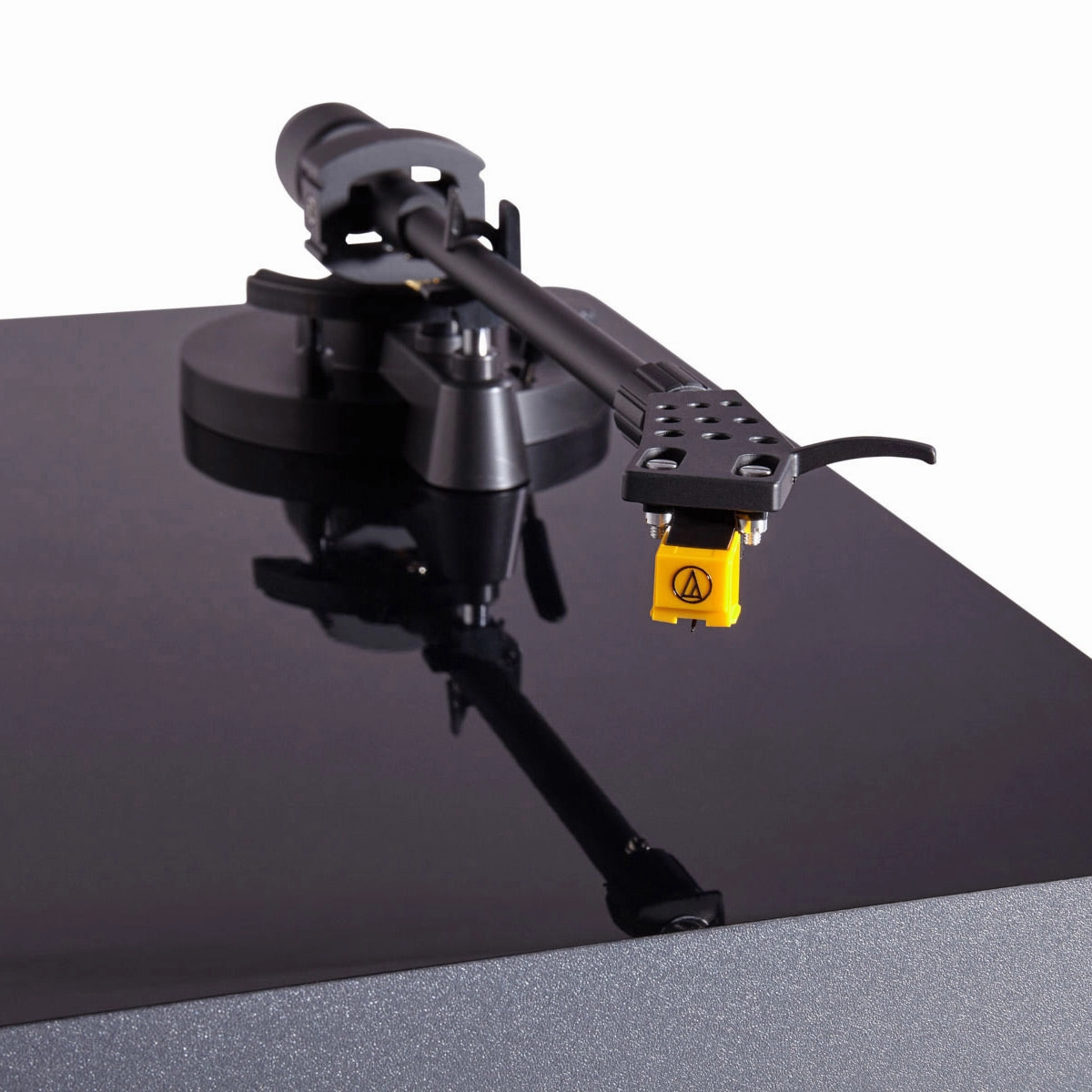 Elac MRC501 Miracord 50 Turntable (Gloss Black)