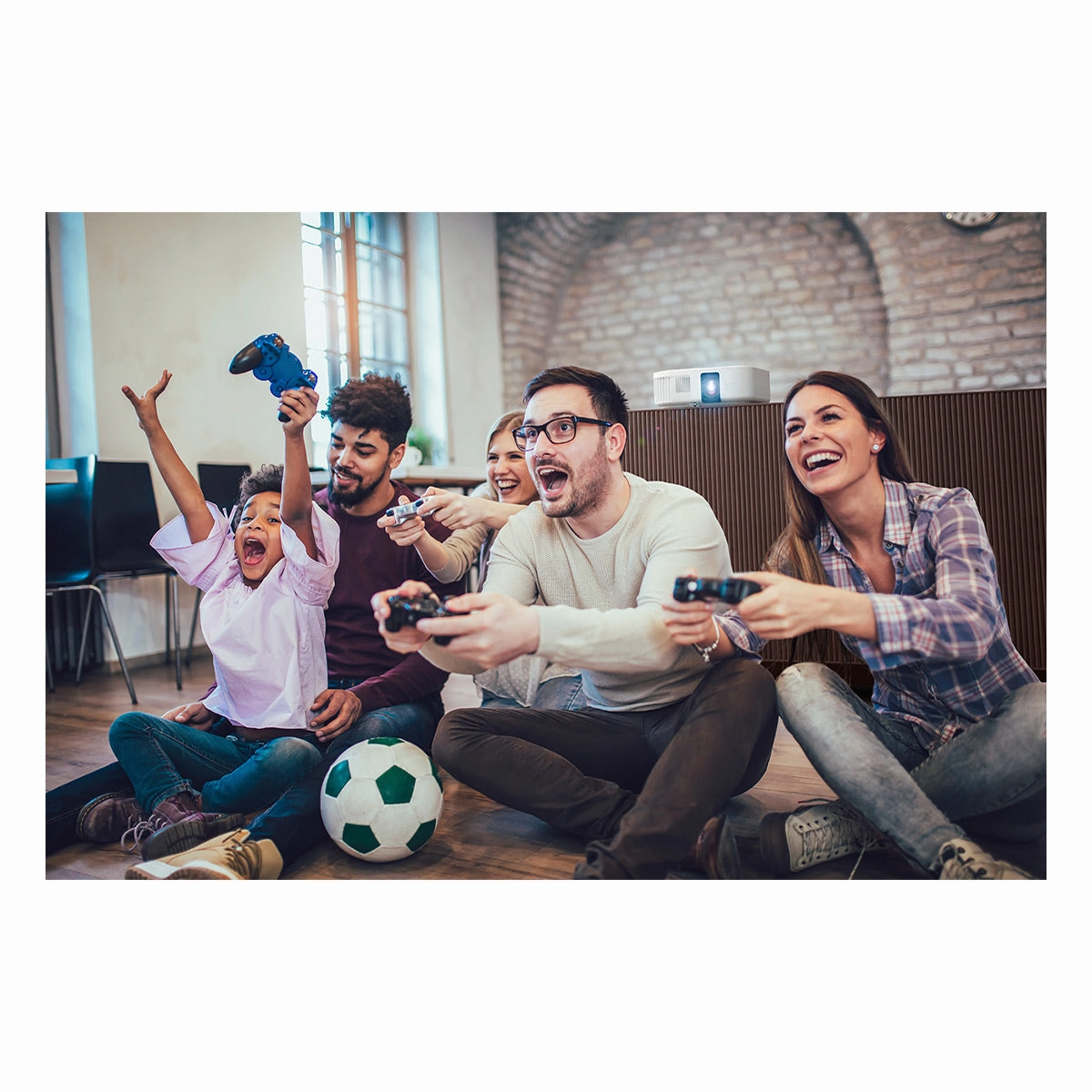 Epson Home Cinema 2350 4K PRO-UHD 3-Chip 3LCD Smart Gaming Projector
