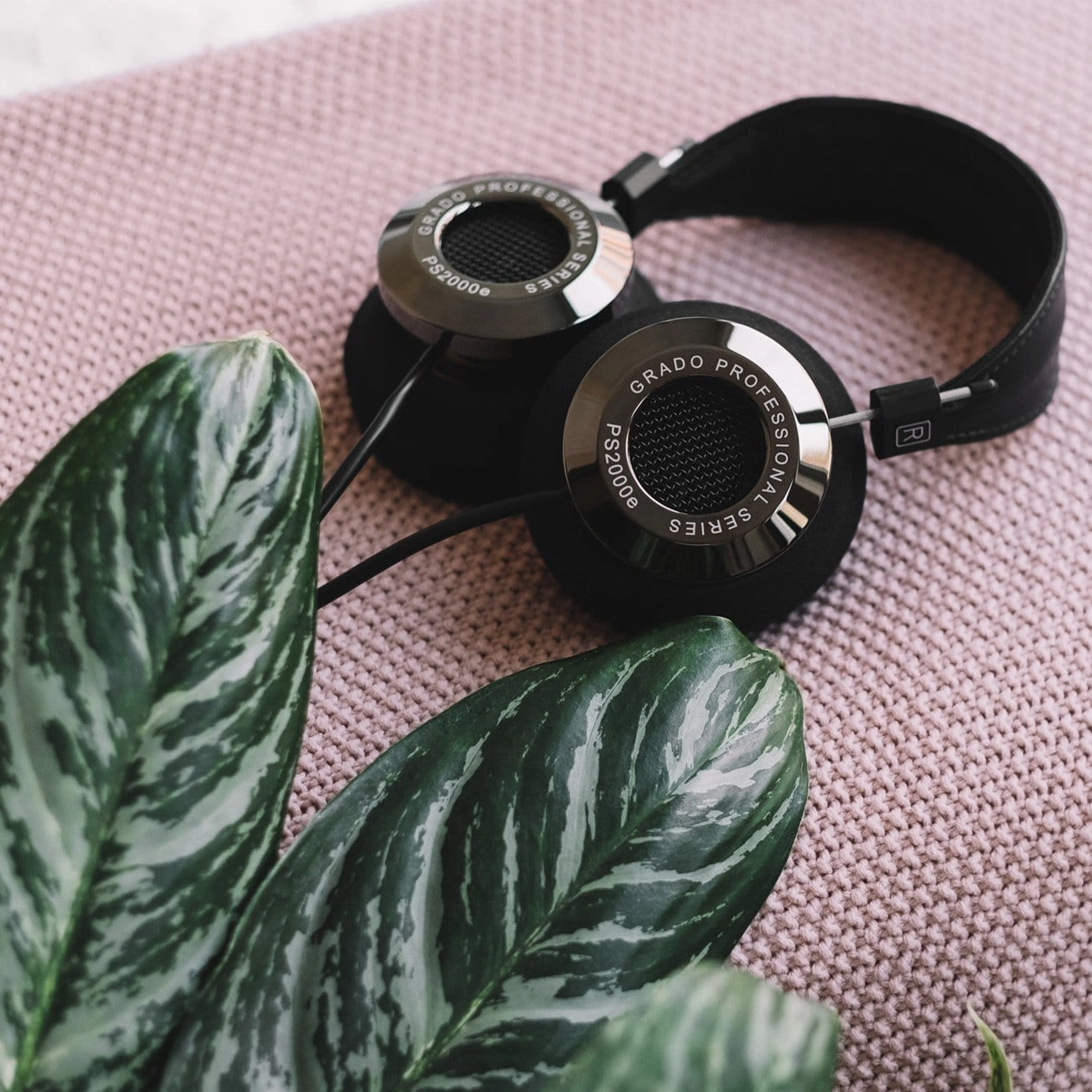 Grado PS2000e Professional Series Headphones - DEMO UNIT