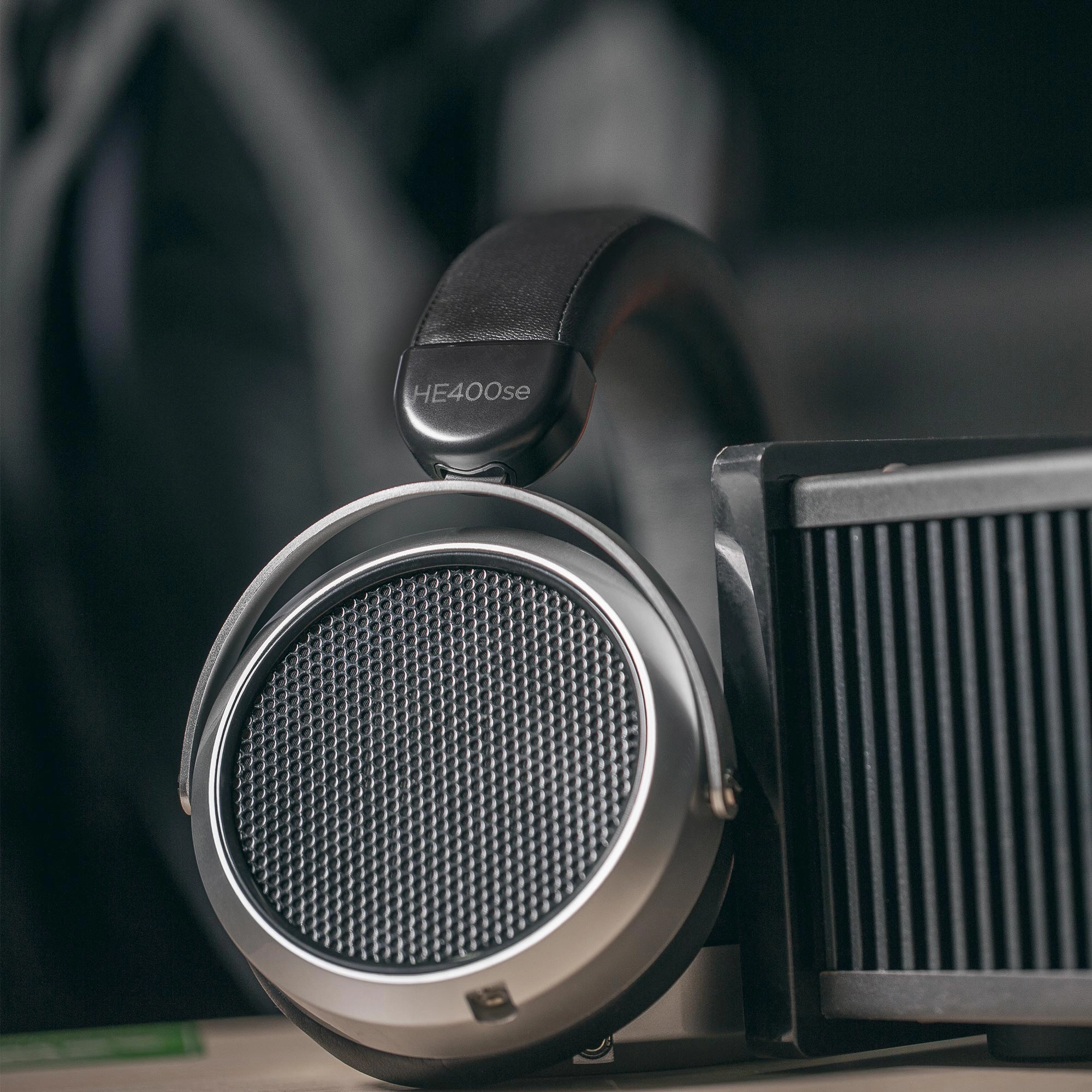 HIFIMAN HE-400SE V2 Planar Magnetic Headphones