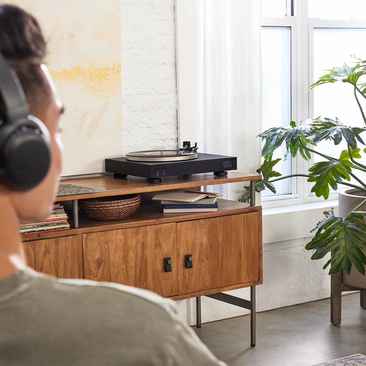 JBL Spinner BT Semi-Automatic Bluetooth Turntable with Authentics 500 Wireless Bluetooth Speaker (Black/Gold)