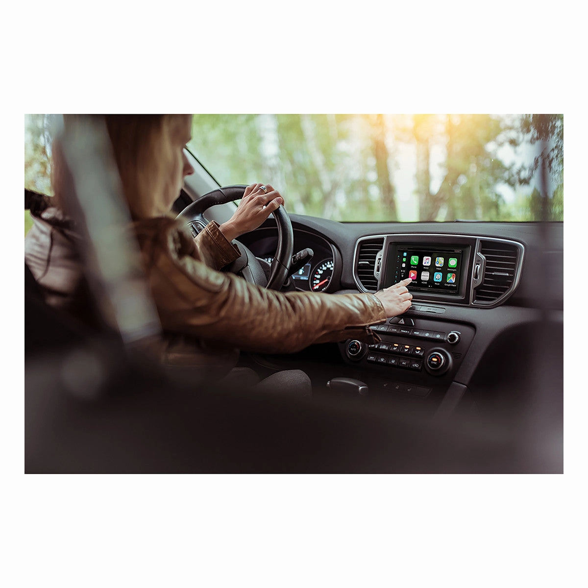 Kenwood DNX697S 6.8" CD/DVD Garmin Navigation Touchscreen Receiver w/ Apple CarPlay and Android Auto