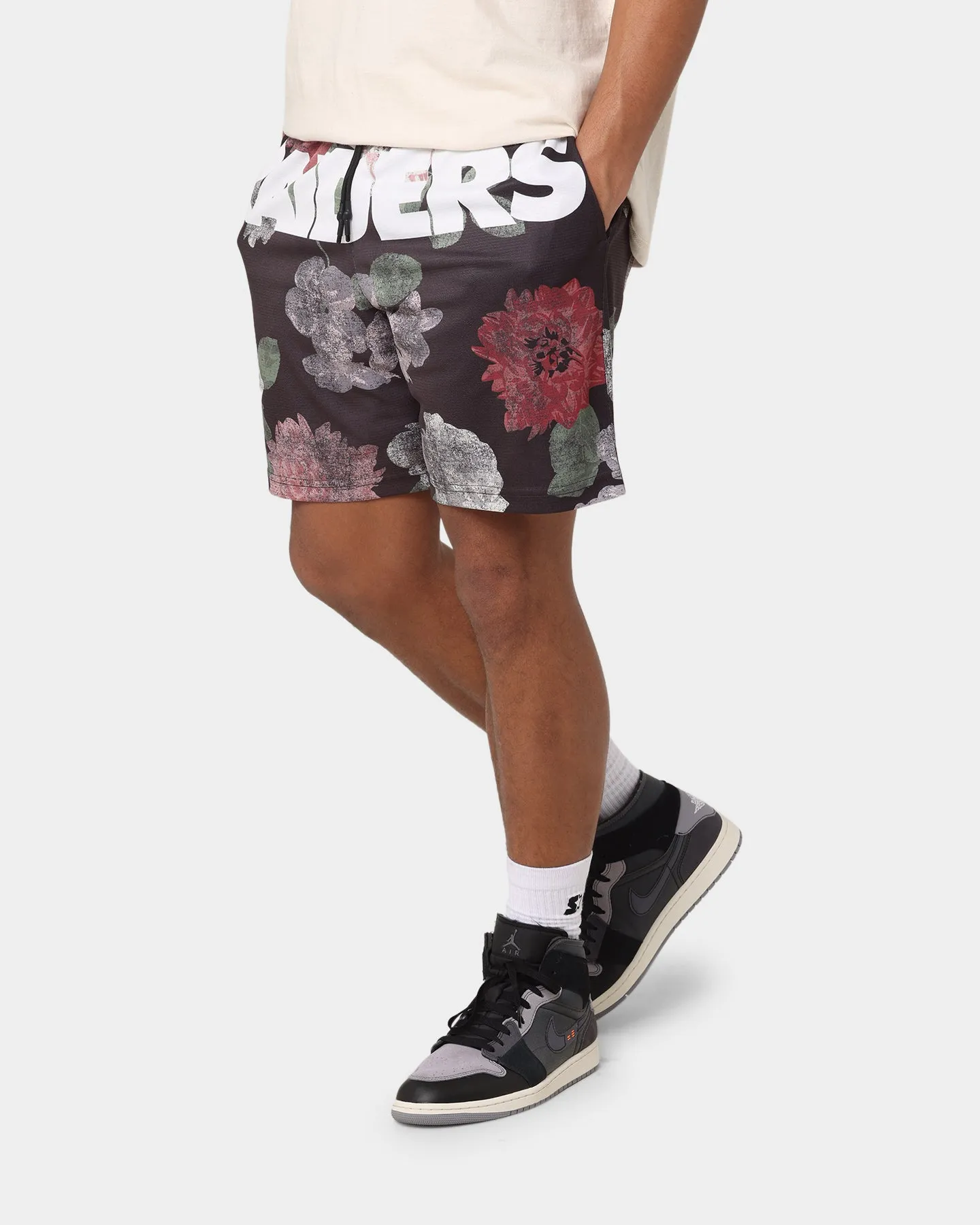 Majestic Athletic Las Vegas Raiders Digi Floral Camo Shorts Faded Black