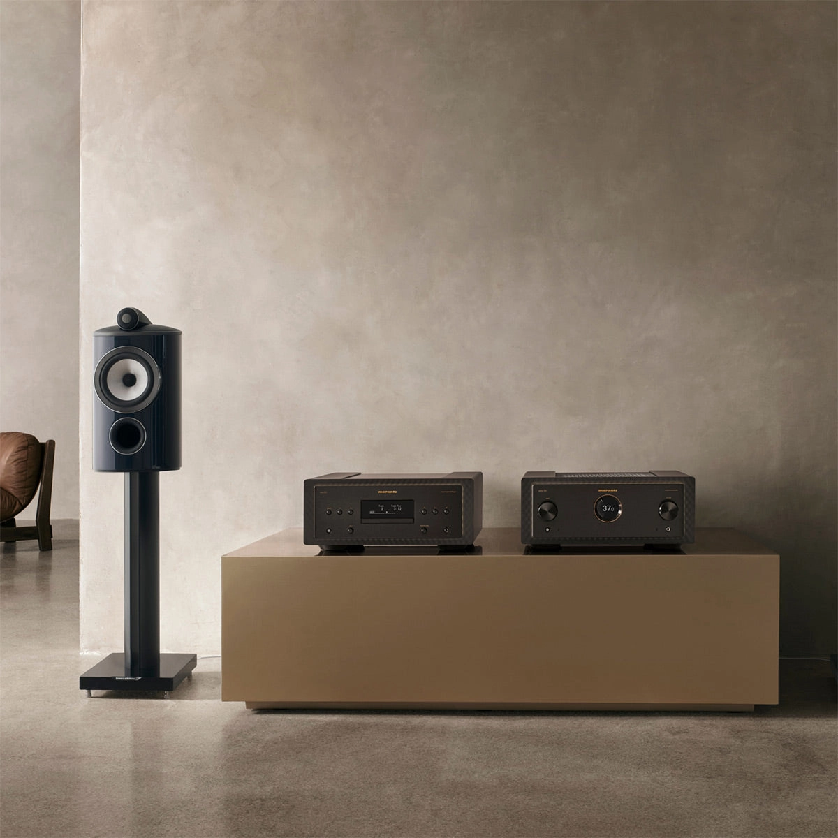 Marantz MODEL10 Integrated Amplifier with LINK10n Streaming Preamplifier and SACD10 CD Player (Black)