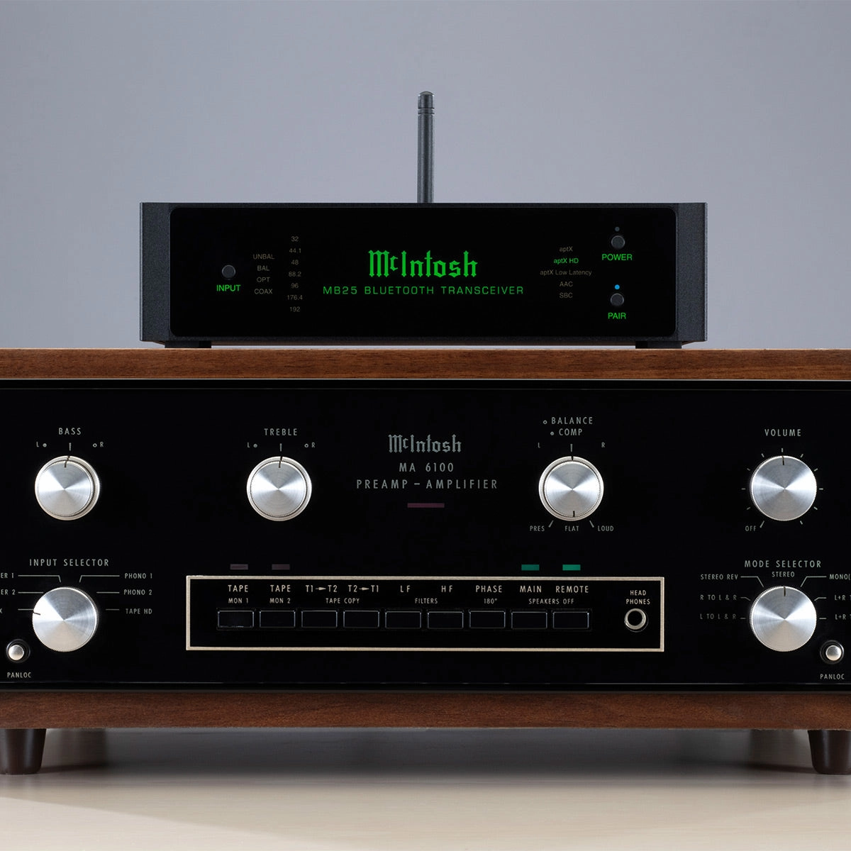 McIntosh MB25 Bluetooth Transceiver