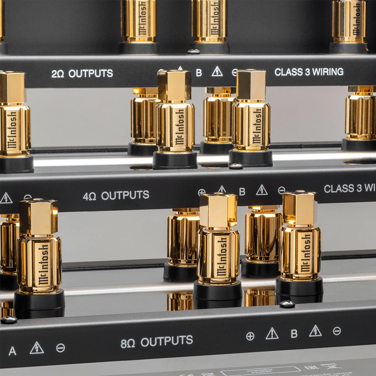 McIntosh MC2.1KW Solid State Monoblock Amplifier