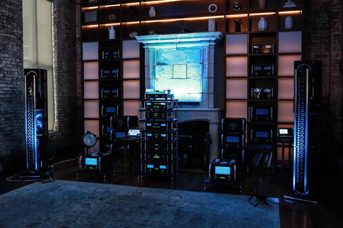 Mcintosh XRT2.1K Floor Standing Loudspeaker