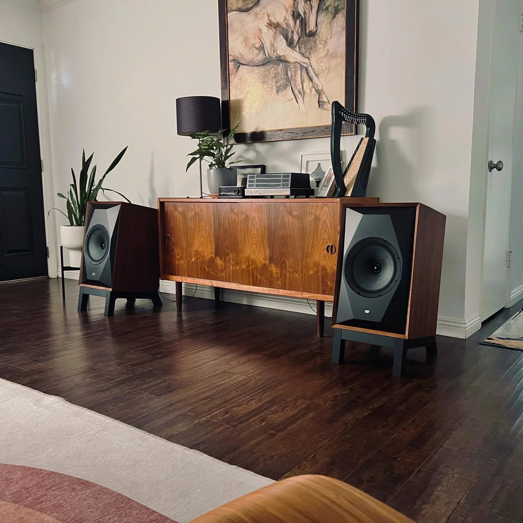 MoFi SourcePoint 10 Master Edition Speakers