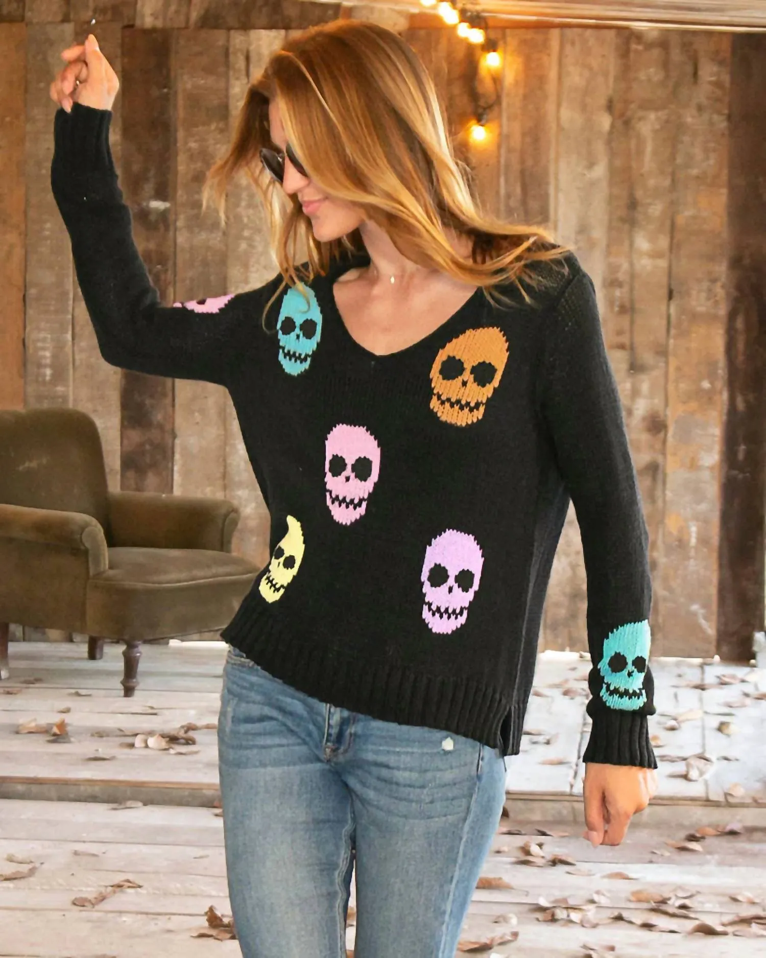 Multiple Skulls V Neck Sweater In Black Multi