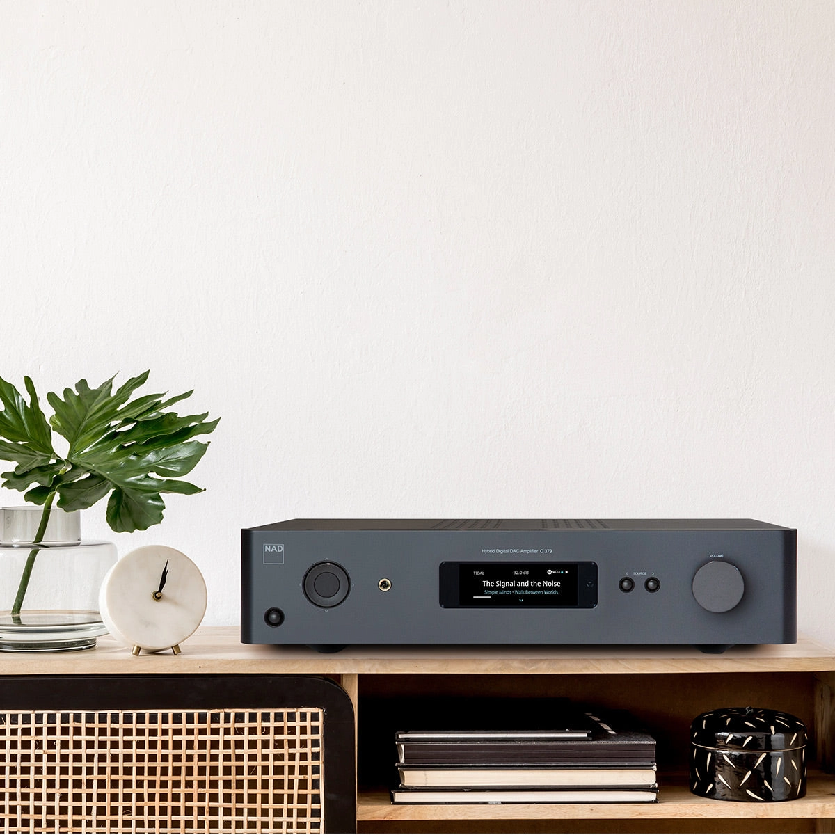 NAD Electronics C 379 HybridDigital Amplifier with BluOS