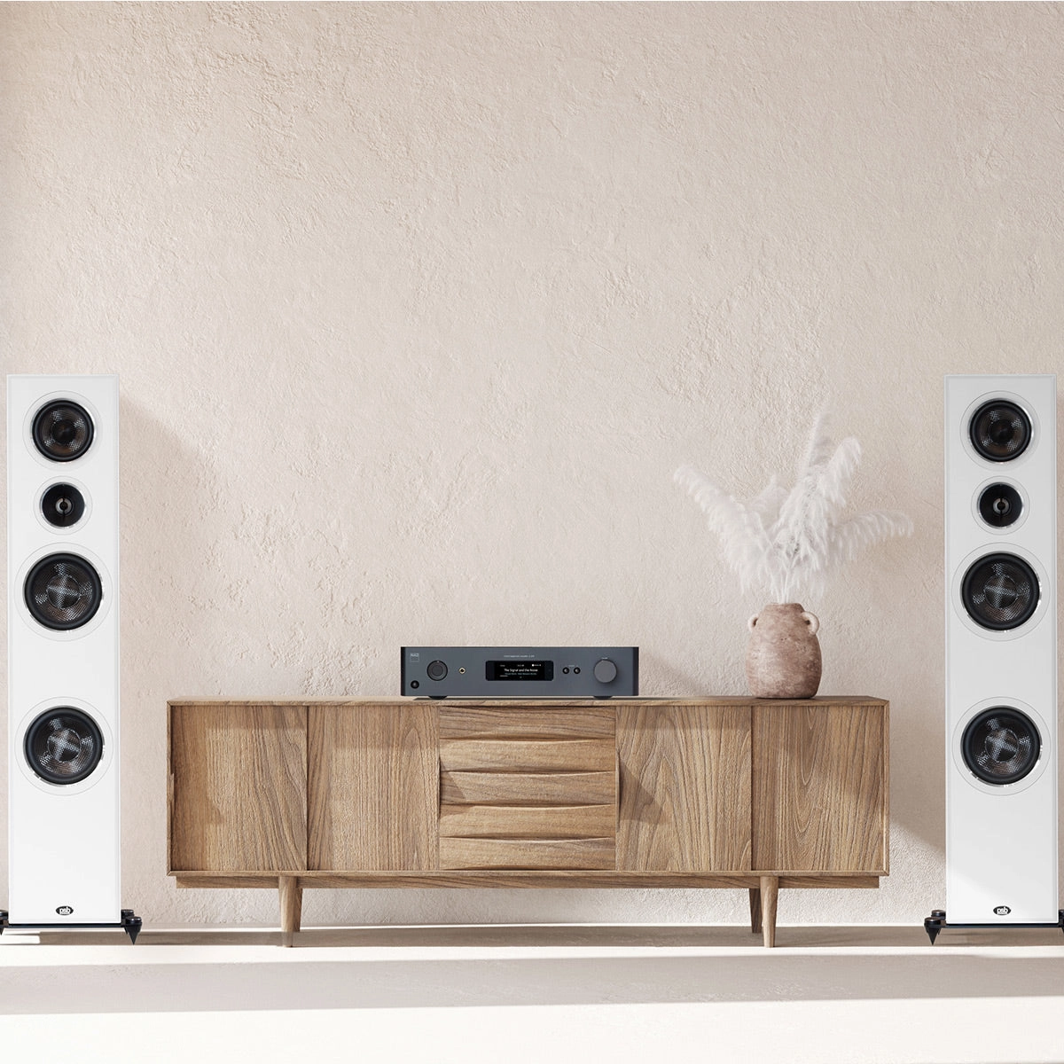 NAD Electronics C 379 HybridDigital DAC Amplifier