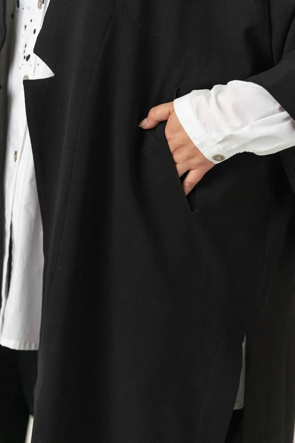 Nami Crepe Kimono Jacket In Black
