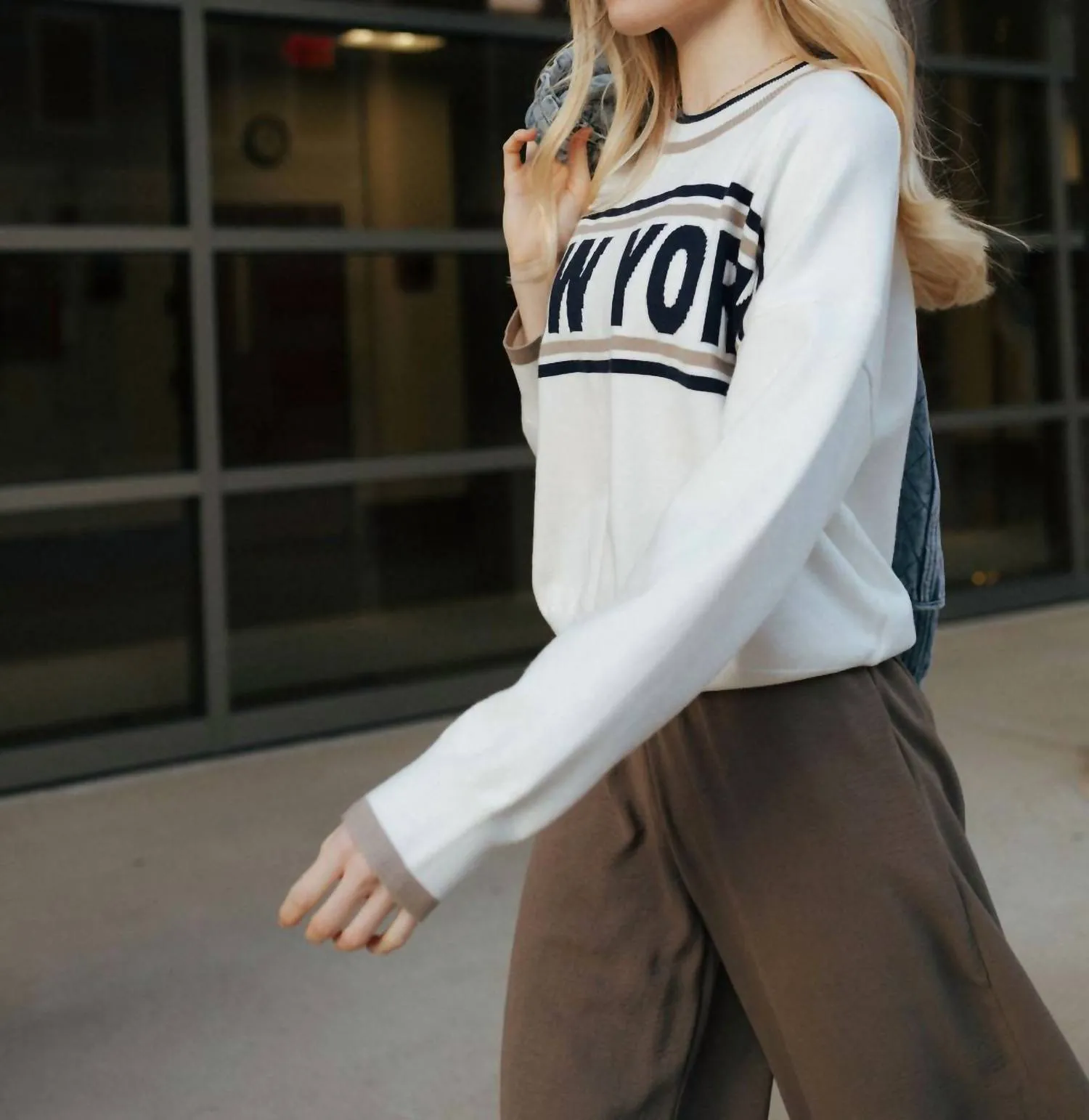 New York Stripe Sweater In Beige/navy