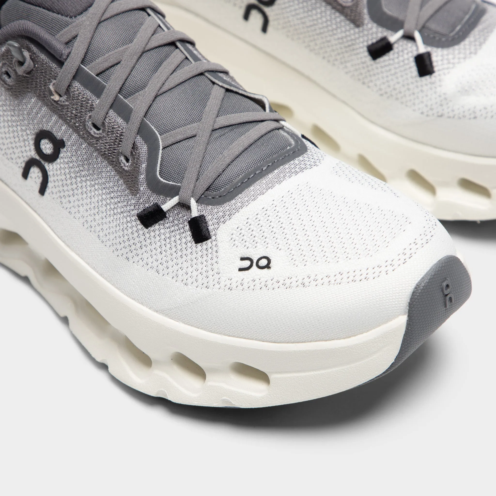 On Women's Cloudtilt Rock / Ivory On Shoes