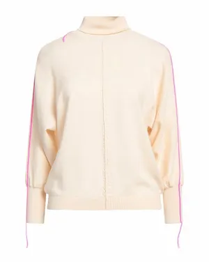 Piped Trim Turtle Neck In Off White