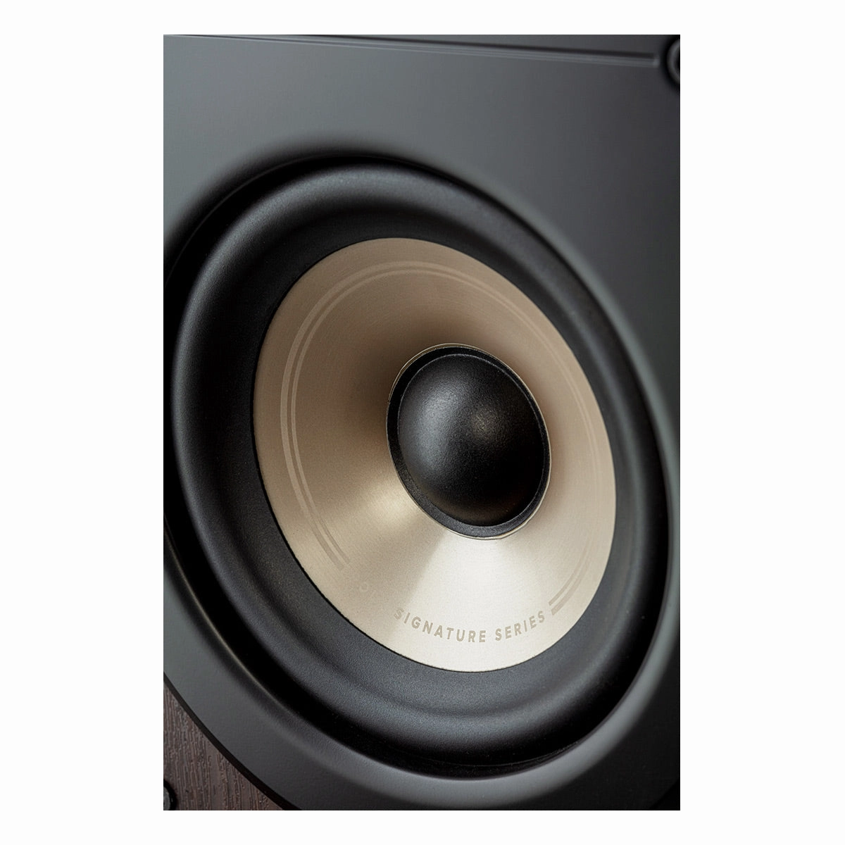 Polk Audio Signature Elite ES15 Compact Bookshelf Speakers - Pair (Walnut)
