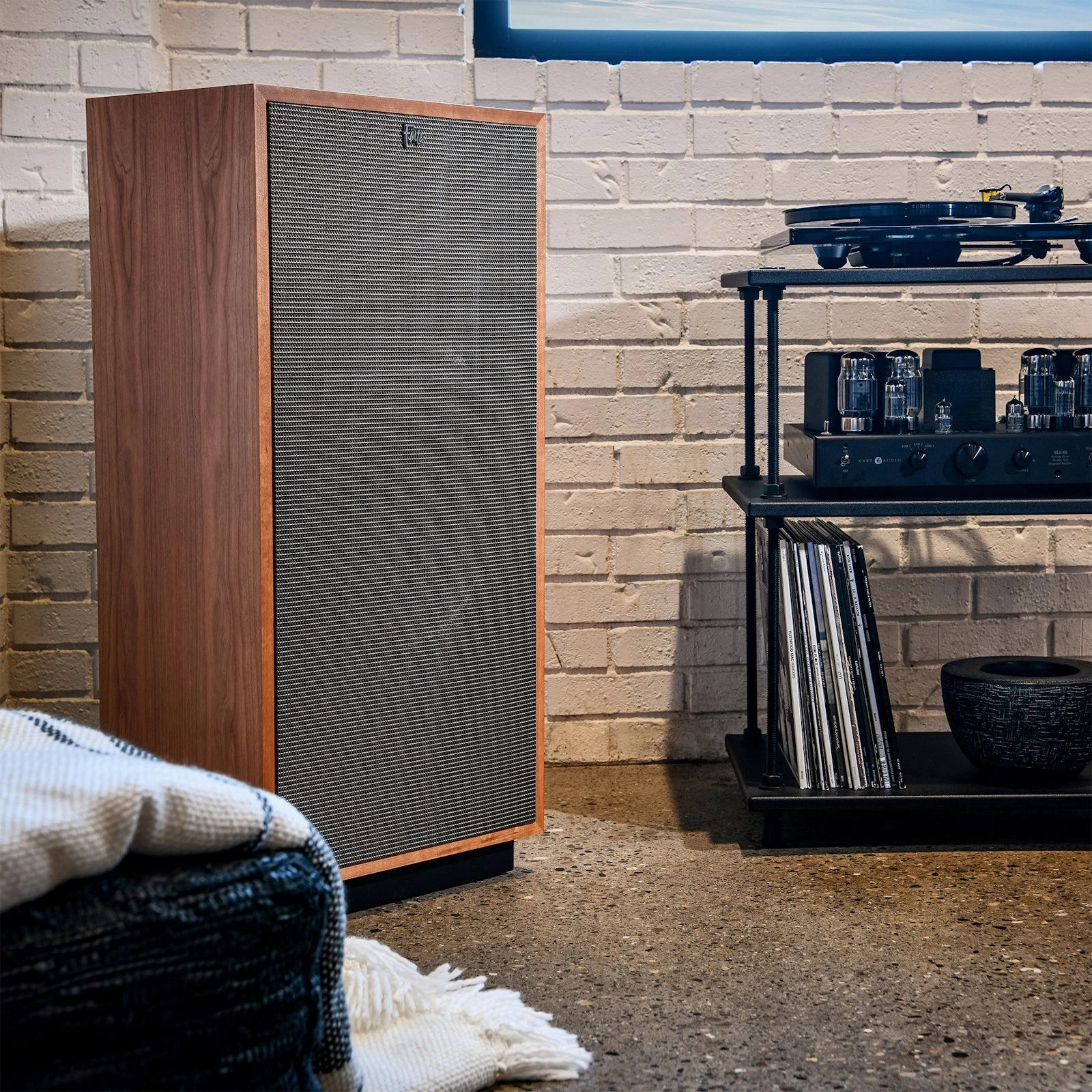 Preowned Klipsch Heritage Forte IV - American Walnut pair