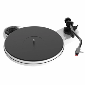 Pro-Ject: RPM 3 Carbon Turntable - White / Moonstone MM (RPM3) Record player,Vinyl Player,Analog Turntable