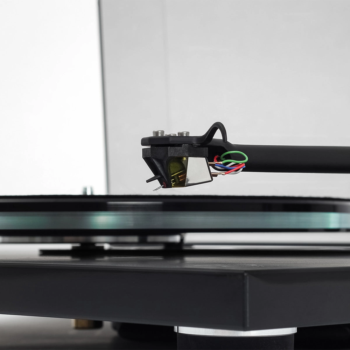 Rega Planar 6 Turntable with Nd7 MM Phono Cartridge (Polaris Grey)