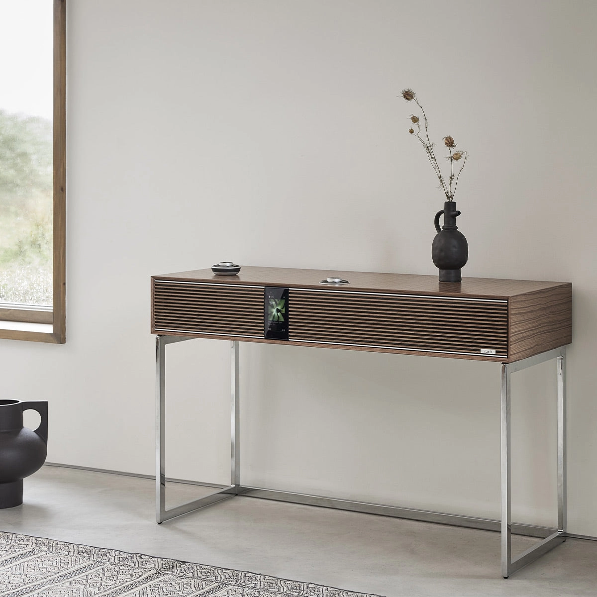 Ruark Audio R810 High Fidelity Radiogram (Walnut/Walnut) with Adjustable TV Mount