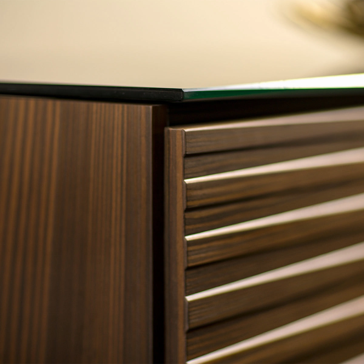 Salamander Designs Chameleon Collection Zurich 323 RM Twin Pro Audio Rack (Horizontal Wood Pattern with Black Glass Top)