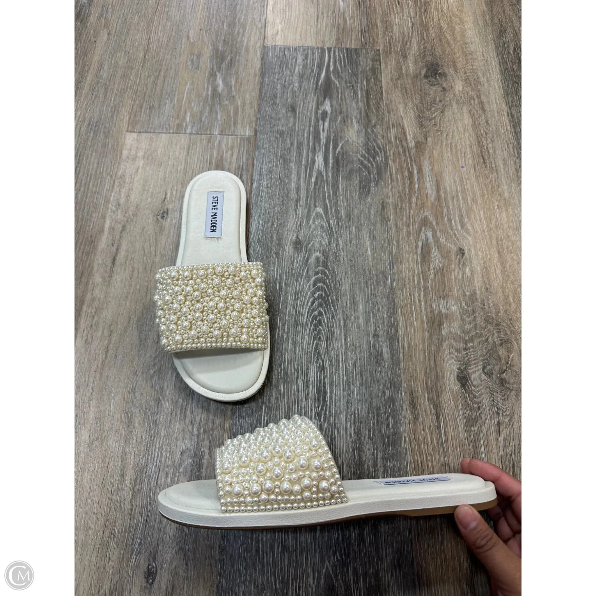Sandals Flats By Steve Madden In Cream, Size: 6.5