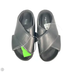Sandals Heels Platform By Clothes Mentor In Black, Size: 7