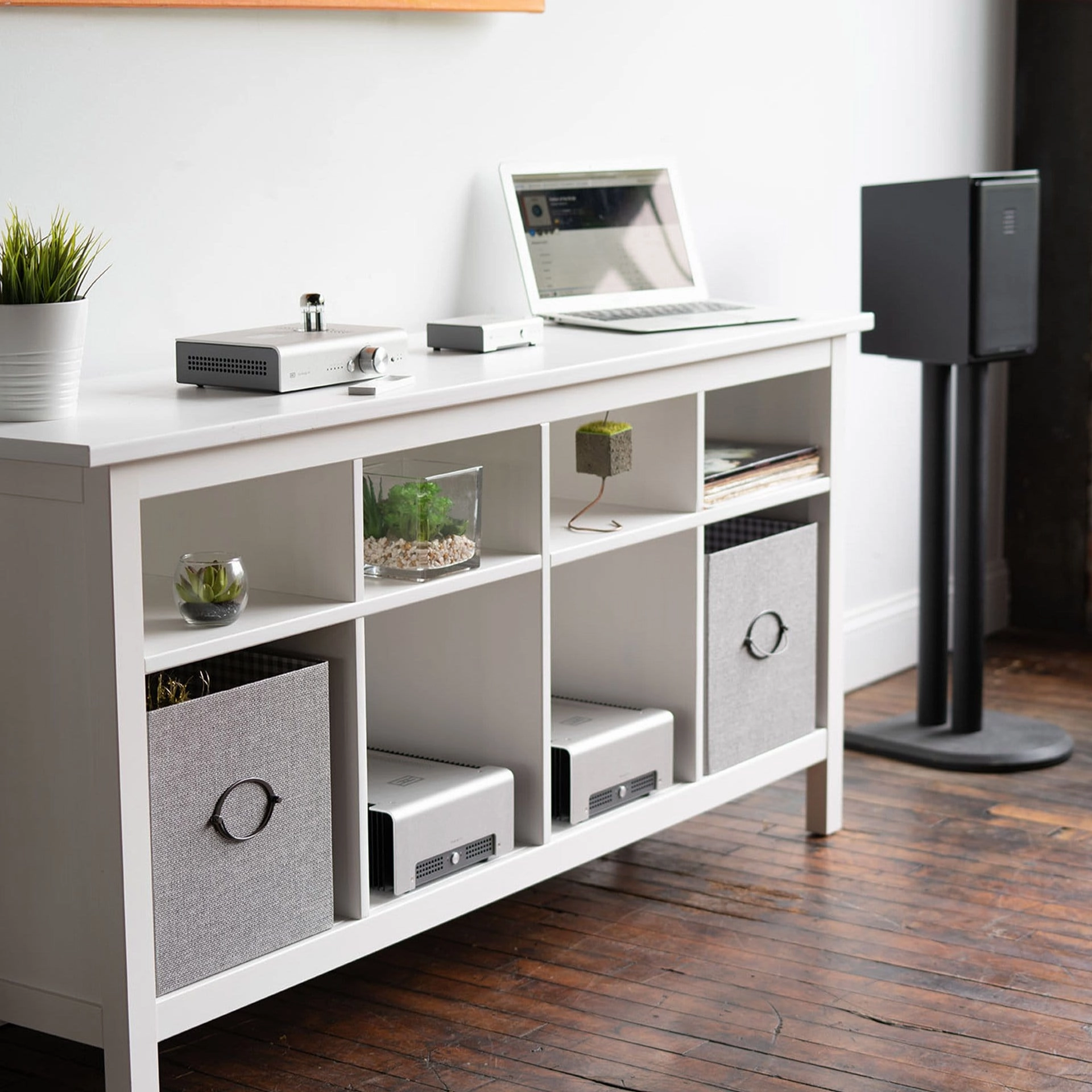Schiit Audio Saga   Stereo Pre-Amplifier