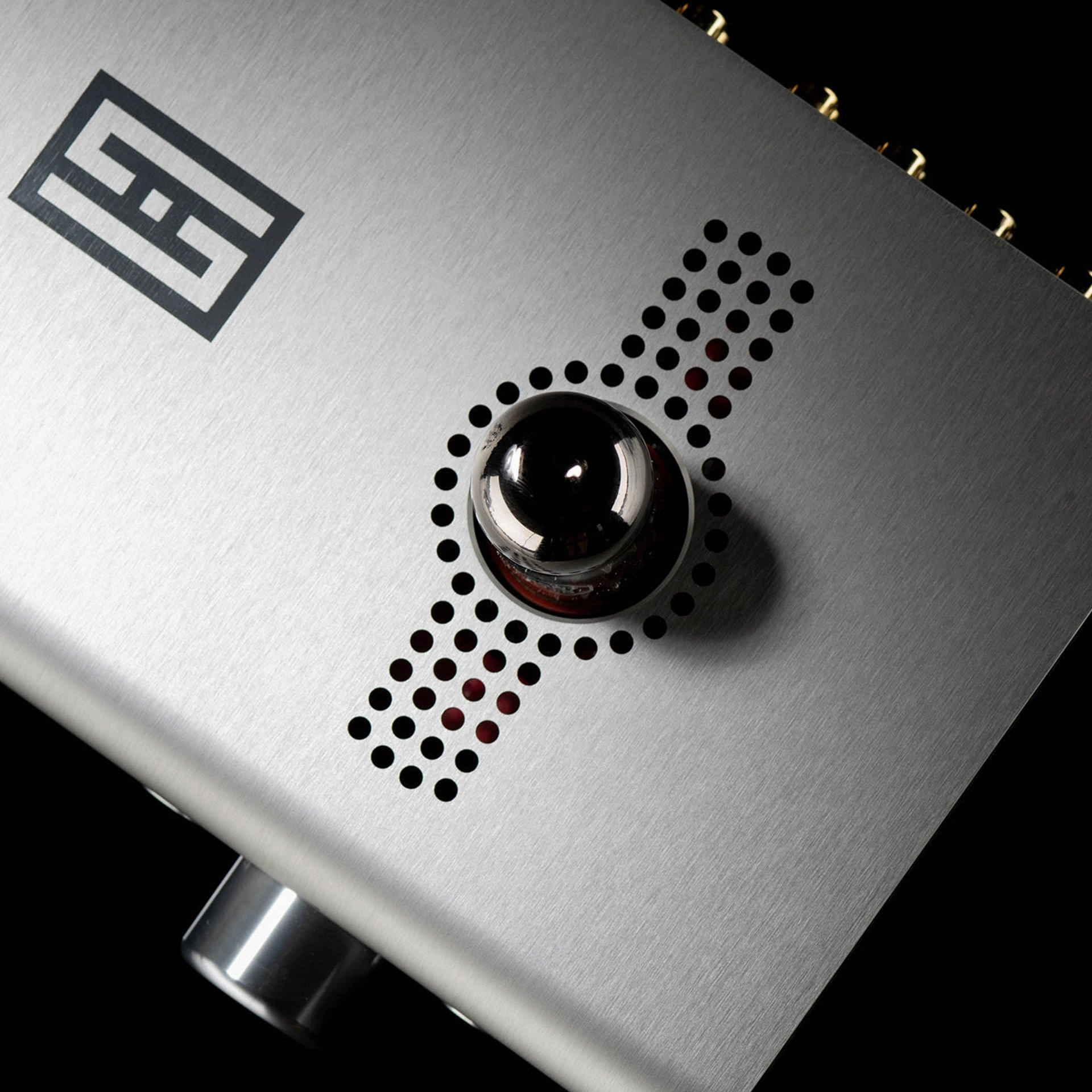 Schiit Audio Saga   Stereo Pre-Amplifier