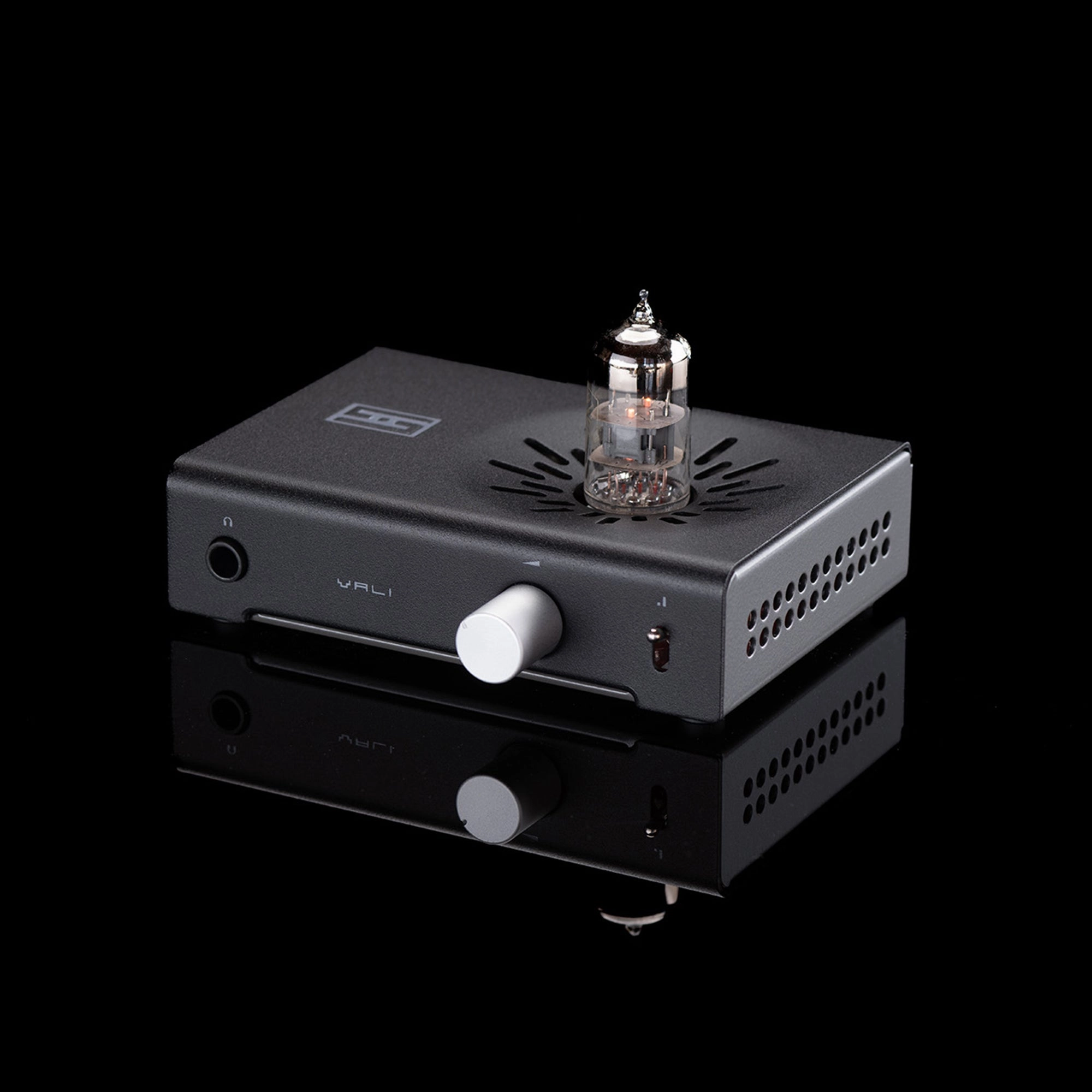 Schiit Audio Vali 3 Tube Hybrid Headphone Amplifier Pre Amplifiers,Preamps,Signal Boosters