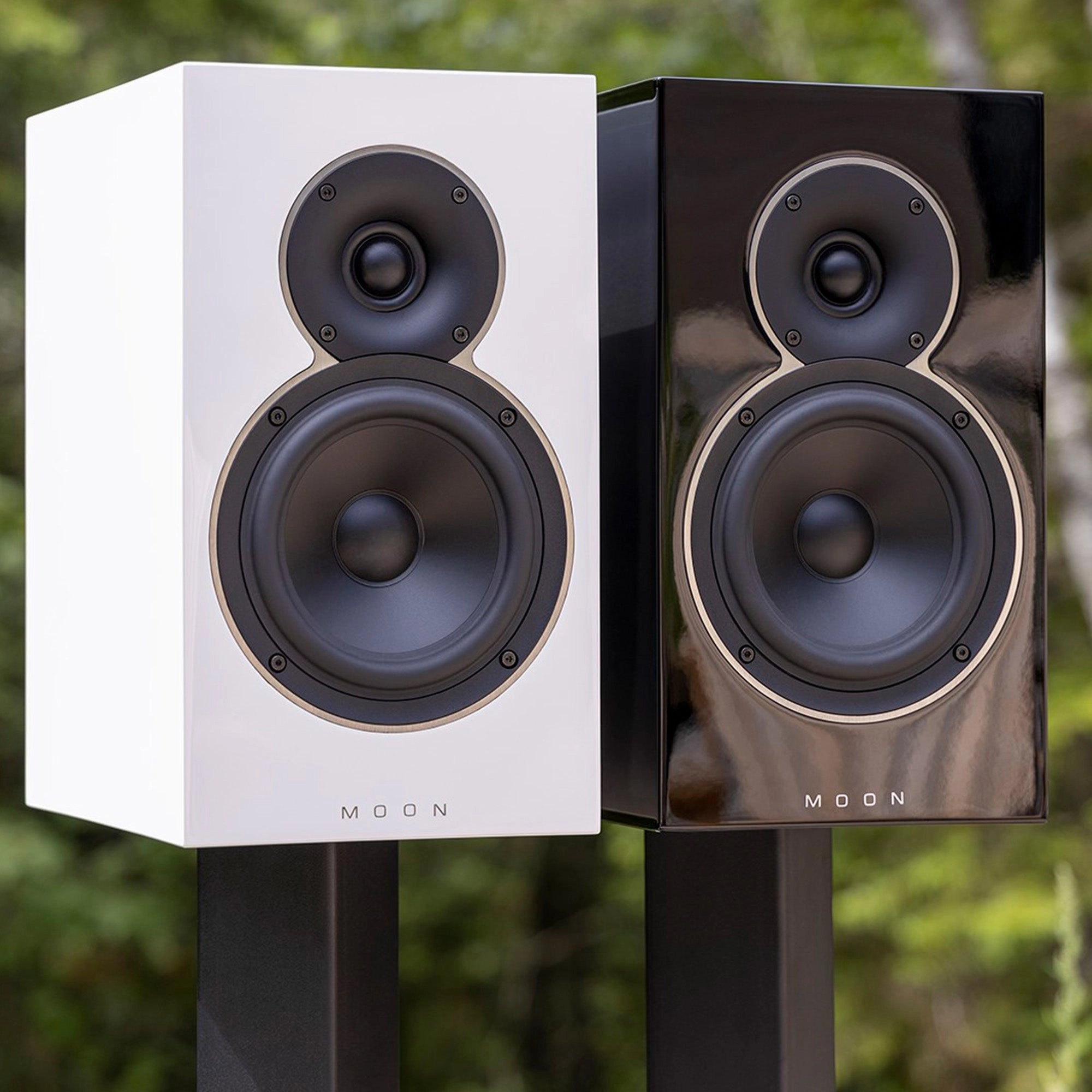 Simaudio MOON Voice 22 Loudspeakers & Stands Bundle (Pair)