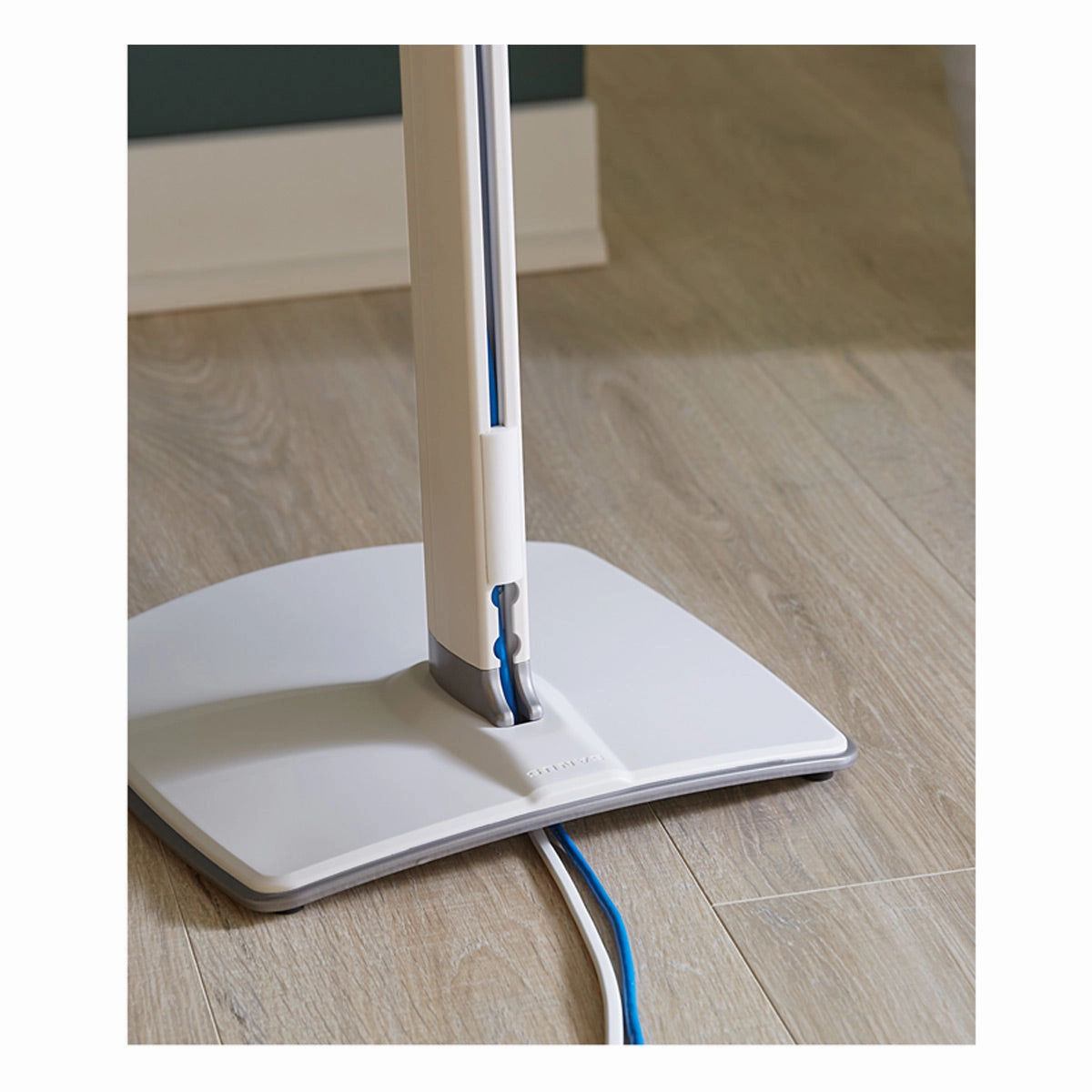 Sonos Five Wireless Speaker for Streaming Music with Sanus Wireless Speaker Stand - Each (White)