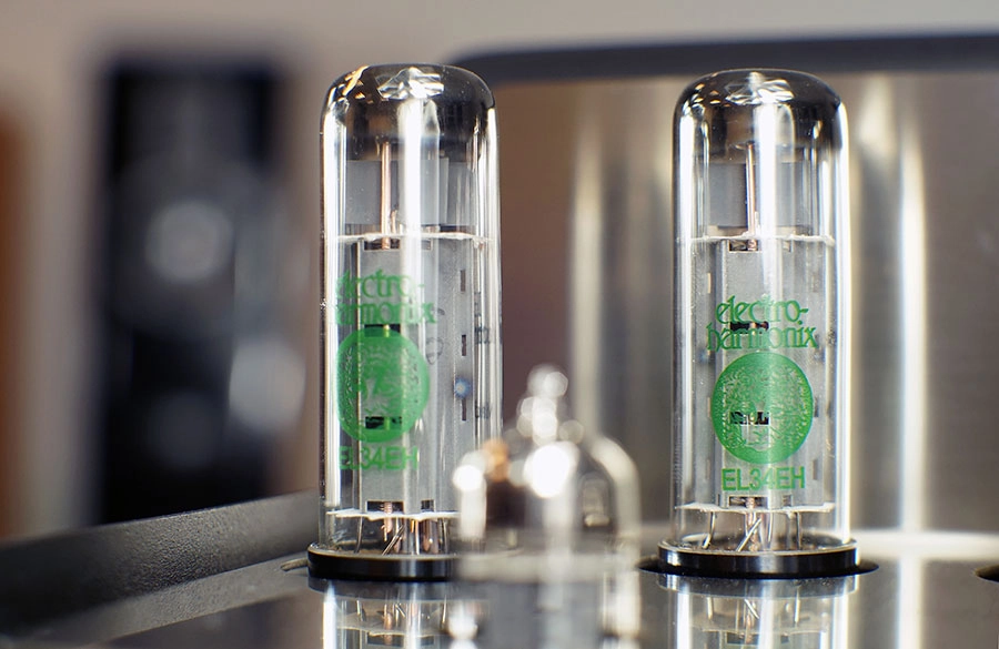 Synthesis Roma 96DC  25W Pure A Class Integrated Stereo Amplifier (Each) | Pre-Owned